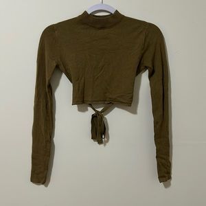 Backless long sleeve